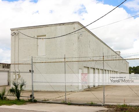 Source URL: https://cdnsc.rentcafe.com/dmslivecafe/3/1066390/1066390-1-5.jpg?width=-1&height=385&quality=80