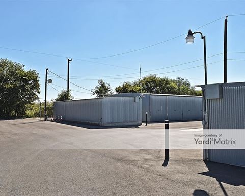 Source URL: https://cdnsc.rentcafe.com/dmslivecafe/3/1066404/1066404-1-3.jpg?width=-1&height=385&quality=80