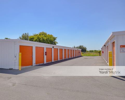 Source URL: https://cdnsc.rentcafe.com/dmslivecafe/3/1066407/1066407-1-3.jpg?width=-1&height=385&quality=80