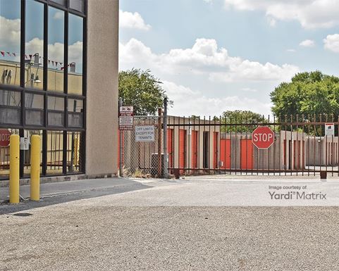 Source URL: https://cdnsc.rentcafe.com/dmslivecafe/3/1066420/1066420-1-3.jpg?width=-1&height=385&quality=80