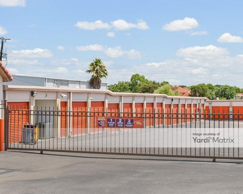 Source URL: https://cdnsc.rentcafe.com/dmslivecafe/3/1066428/1066428-1-2.jpg?width=-1&height=385&quality=80