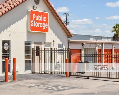 Source URL: https://cdnsc.rentcafe.com/dmslivecafe/3/1066428/1066428-1-4.jpg?width=-1&height=385&quality=80