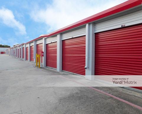 Source URL: https://cdnsc.rentcafe.com/dmslivecafe/3/1066452/1066452-1-2.jpg?width=-1&height=385&quality=80