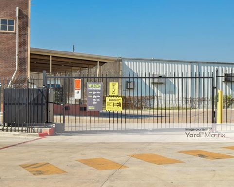 Source URL: https://cdnsc.rentcafe.com/dmslivecafe/3/1066472/1066472-1-2.jpg?width=-1&height=385&quality=80