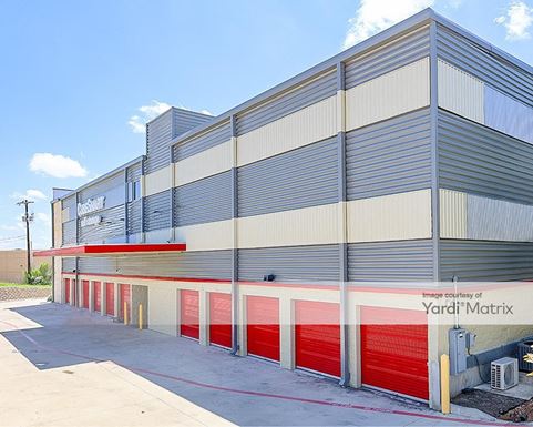 Source URL: https://cdnsc.rentcafe.com/dmslivecafe/3/1066478/1066478-1-4.jpg?width=-1&height=385&quality=80