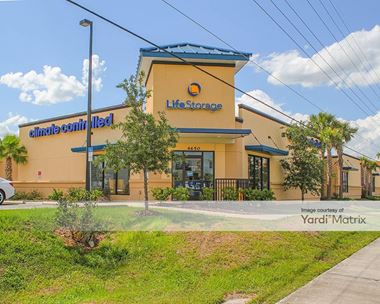 Storage Units for Rent available at 4650 South Semoran Blvd, Orlando, FL 32822