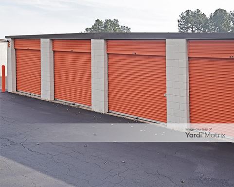 Source URL: https://cdnsc.rentcafe.com/dmslivecafe/3/1066513/1066513-1-4.jpg?width=-1&height=385&quality=80