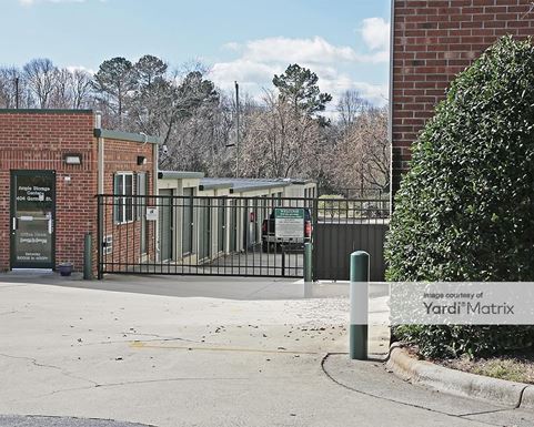 Source URL: https://cdnsc.rentcafe.com/dmslivecafe/3/1066561/1066561-1-5.jpg?width=-1&height=385&quality=80