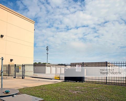 Source URL: https://cdnsc.rentcafe.com/dmslivecafe/3/1066573/1066573-1-5.jpg?width=-1&height=385&quality=80