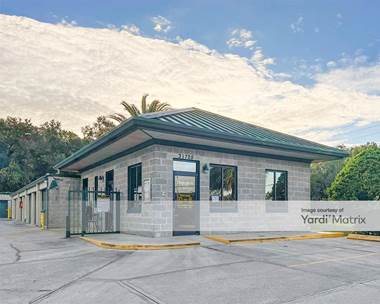 Storage Units for Rent available at 31725 Mt Plymouth Loop, Sorrento, FL 32776