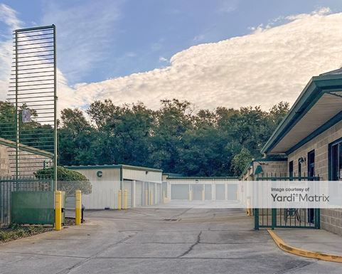 Source URL: https://cdnsc.rentcafe.com/dmslivecafe/3/1066580/1066580-1-6.jpg?width=-1&height=385&quality=80