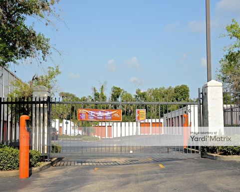 Source URL: https://cdnsc.rentcafe.com/dmslivecafe/3/1066588/1066588-1-4.jpg?width=-1&height=385&quality=80