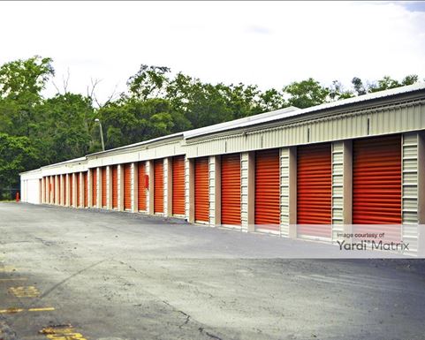 Source URL: https://cdnsc.rentcafe.com/dmslivecafe/3/1066591/1066591-1-4.jpg?width=-1&height=385&quality=80