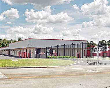 Storage Units for Rent available at 3400 Forsyth Road, Winter Park, FL 32792