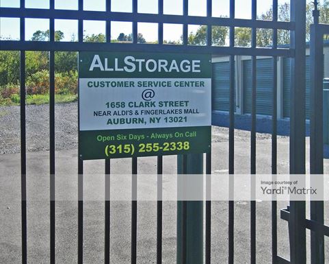 Source URL: https://cdnsc.rentcafe.com/dmslivecafe/3/1066730/1066730-1-2.jpg?width=-1&height=385&quality=80