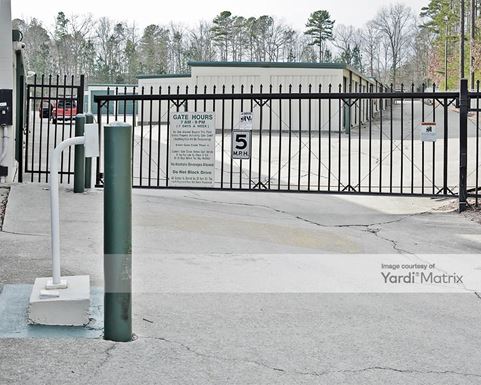 Source URL: https://cdnsc.rentcafe.com/dmslivecafe/3/1066757/1066757-1-2.jpg?width=-1&height=385&quality=80