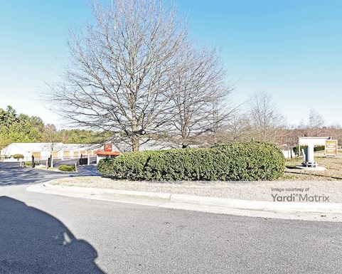 Source URL: https://cdnsc.rentcafe.com/dmslivecafe/3/1066758/1066758-1-3.jpg?width=-1&height=385&quality=80