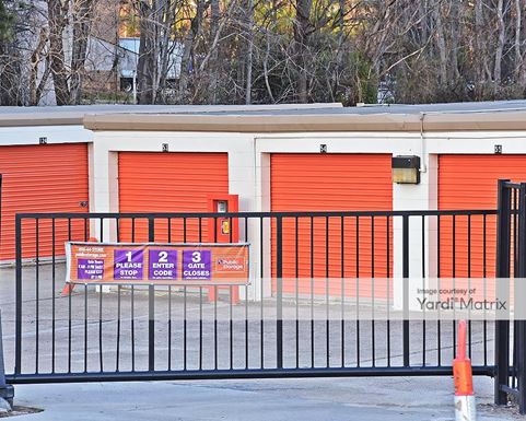 Source URL: https://cdnsc.rentcafe.com/dmslivecafe/3/1066808/1066808-1-4.jpg?width=-1&height=385&quality=80