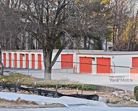 Source URL: https://cdnsc.rentcafe.com/dmslivecafe/3/1066808/1066808-1-5.jpg?width=-1&height=385&quality=80