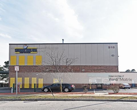 Source URL: https://cdnsc.rentcafe.com/dmslivecafe/3/1066814/1066814-1-2.jpg?width=-1&height=385&quality=80