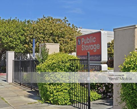 Source URL: https://cdnsc.rentcafe.com/dmslivecafe/3/1066854/1066854-1-4.jpg?width=-1&height=385&quality=80