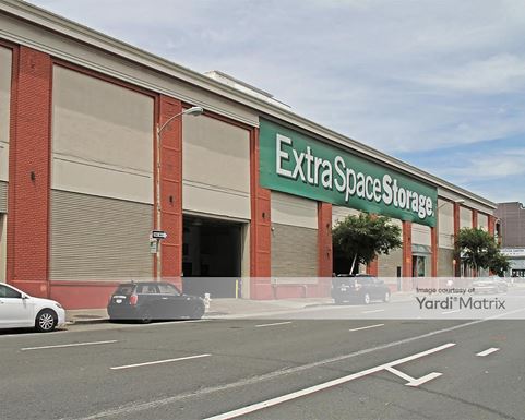 Source URL: https://cdnsc.rentcafe.com/dmslivecafe/3/1066868/1066868-1-3.jpg?width=-1&height=385&quality=80