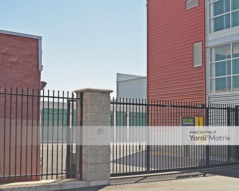 Source URL: https://cdnsc.rentcafe.com/dmslivecafe/3/1066870/1066870-1-5.jpg?width=-1&height=385&quality=80