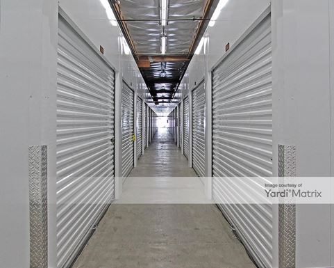 Source URL: https://cdnsc.rentcafe.com/dmslivecafe/3/1066888/1066888-1-4.jpg?width=-1&height=385&quality=80