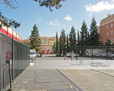 Source URL: https://cdnsc.rentcafe.com/dmslivecafe/3/1066889/1066889-1-2.jpg?width=-1&height=385&quality=80