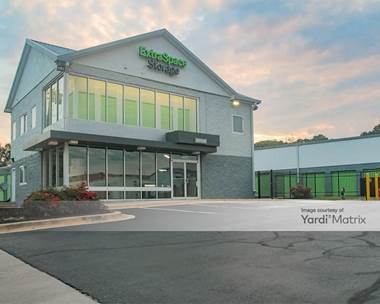Storage Units for Rent available at 2700 Whitney Place, District Heights, MD 20747