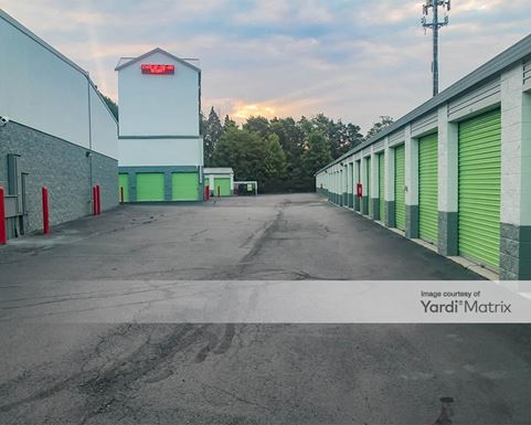 Source URL: https://cdnsc.rentcafe.com/dmslivecafe/3/1066900/1066900-1-4.jpg?width=-1&height=385&quality=80