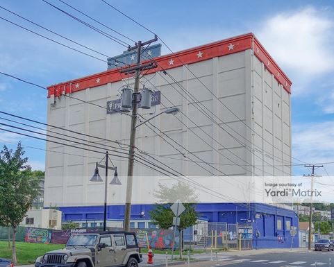 Source URL: https://cdnsc.rentcafe.com/dmslivecafe/3/1066907/1066907-1-5.jpg?width=-1&height=385&quality=80