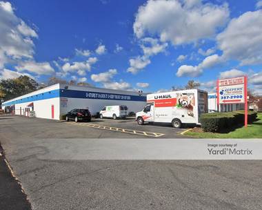 Storage Units for Rent available at 140 Woodbine Street, Bergenfield, NJ 07621