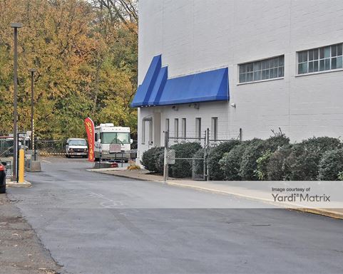 Source URL: https://cdnsc.rentcafe.com/dmslivecafe/3/1066920/1066920-1-4.jpg?width=-1&height=385&quality=80