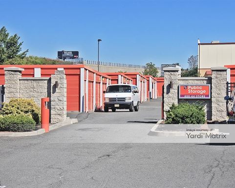 Source URL: https://cdnsc.rentcafe.com/dmslivecafe/3/1066933/1066933-1-2.jpg?width=-1&height=385&quality=80