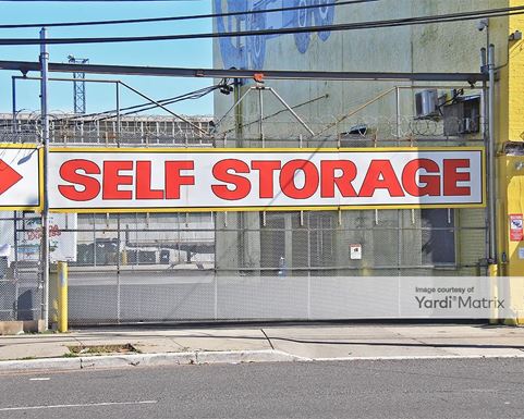 Source URL: https://cdnsc.rentcafe.com/dmslivecafe/3/1066936/1066936-1-2.jpg?width=-1&height=385&quality=80