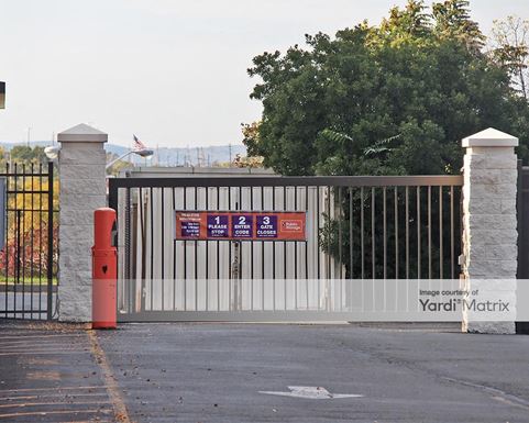 Source URL: https://cdnsc.rentcafe.com/dmslivecafe/3/1066940/1066940-1-4.jpg?width=-1&height=385&quality=80