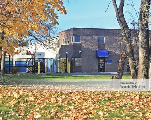 Source URL: https://cdnsc.rentcafe.com/dmslivecafe/3/1066945/1066945-1-5.jpg?width=-1&height=385&quality=80