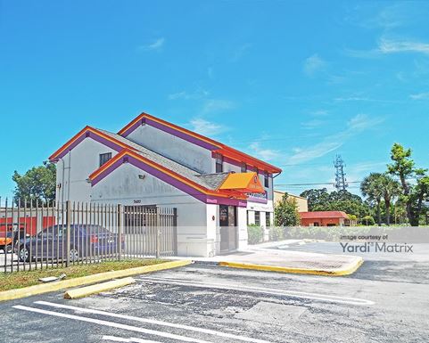 Source URL: https://cdnsc.rentcafe.com/dmslivecafe/3/1066953/1066953-1-2.jpg?width=-1&height=385&quality=80