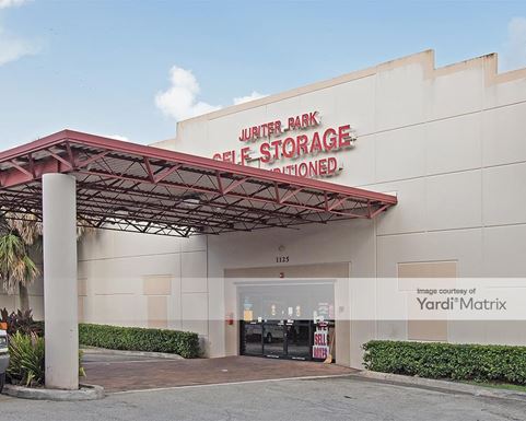 Source URL: https://cdnsc.rentcafe.com/dmslivecafe/3/1066971/1066971-1-4.jpg?width=-1&height=385&quality=80