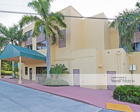 Source URL: https://cdnsc.rentcafe.com/dmslivecafe/3/1066975/1066975-1-5.jpg?width=-1&height=385&quality=80