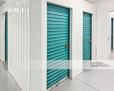 Source URL: https://cdnsc.rentcafe.com/dmslivecafe/3/1066977/1066977-1-4.jpg?width=-1&height=385&quality=80