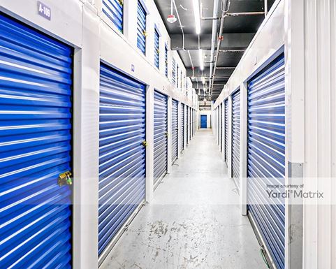 Source URL: https://cdnsc.rentcafe.com/dmslivecafe/3/1066992/1066992-1-4.jpg?width=-1&height=385&quality=80