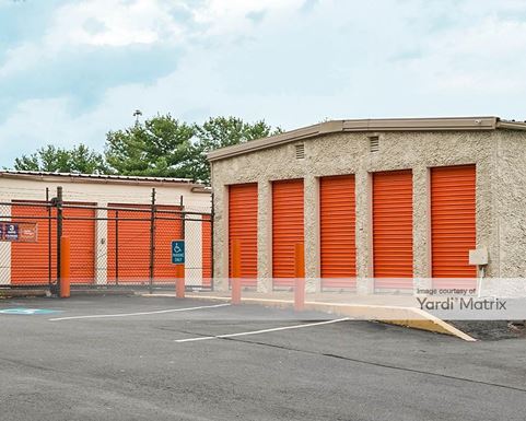 Source URL: https://cdnsc.rentcafe.com/dmslivecafe/3/1067012/1067012-1-4.jpg?width=-1&height=385&quality=80