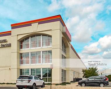 Storage Units for Rent available at 3854 Dulles South Court, Chantilly, VA 20151