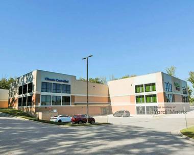Storage Units for Rent available at 16744 Richmond Hwy, Alexandria, VA 22026