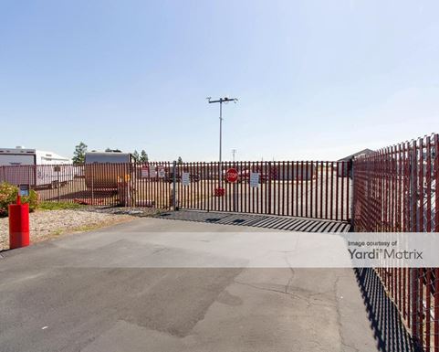 Source URL: https://cdnsc.rentcafe.com/dmslivecafe/3/1067048/1067048-1-5.jpg?width=-1&height=385&quality=80