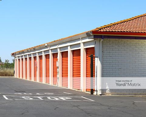 Source URL: https://cdnsc.rentcafe.com/dmslivecafe/3/1067062/1067062-1-4.jpg?width=-1&height=385&quality=80