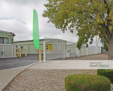 Source URL: https://cdnsc.rentcafe.com/dmslivecafe/3/1067086/1067086-1-4.jpg?width=-1&height=385&quality=80