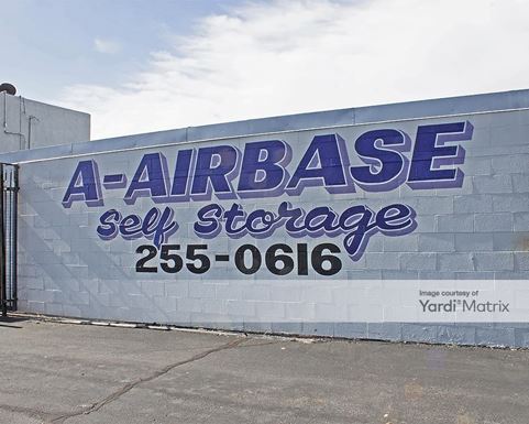 Source URL: https://cdnsc.rentcafe.com/dmslivecafe/3/1067117/1067117-1-2.jpg?width=-1&height=385&quality=80